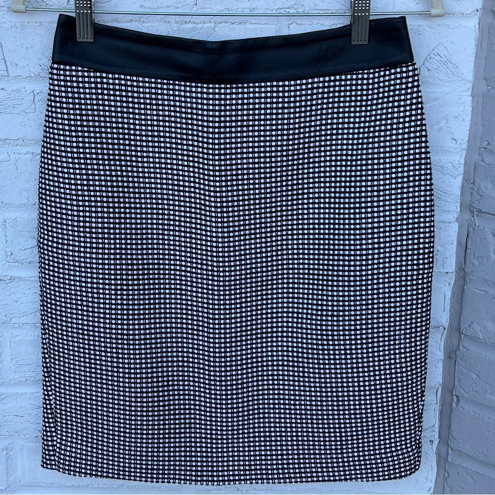 NWOT Ann Taylor Pencil Skirt